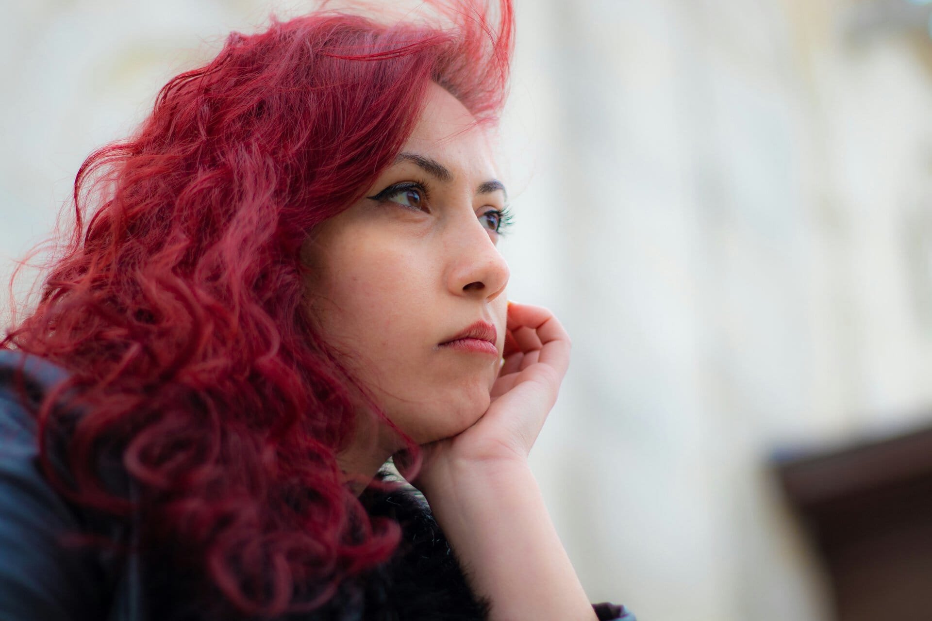Anxiété sociale et rencontres : pourquoi un rendez-vous peut ressembler à un examen
