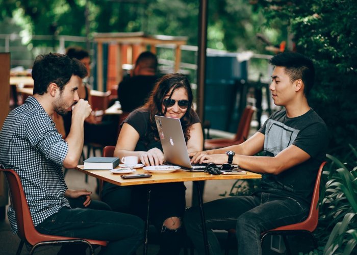 « Mad skills » : des compétences hors norme pour des parcours professionnels hors cases ?