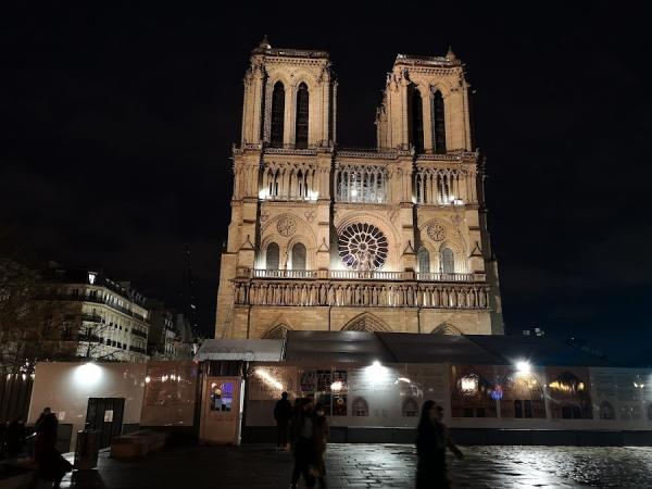 XiaoLongkan restaurant chinois entre célibataires.