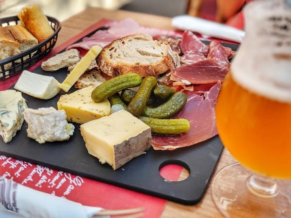 Tarots, autres jeux, papotage pour vous