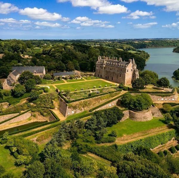 Visite du château de la Roche Jagu