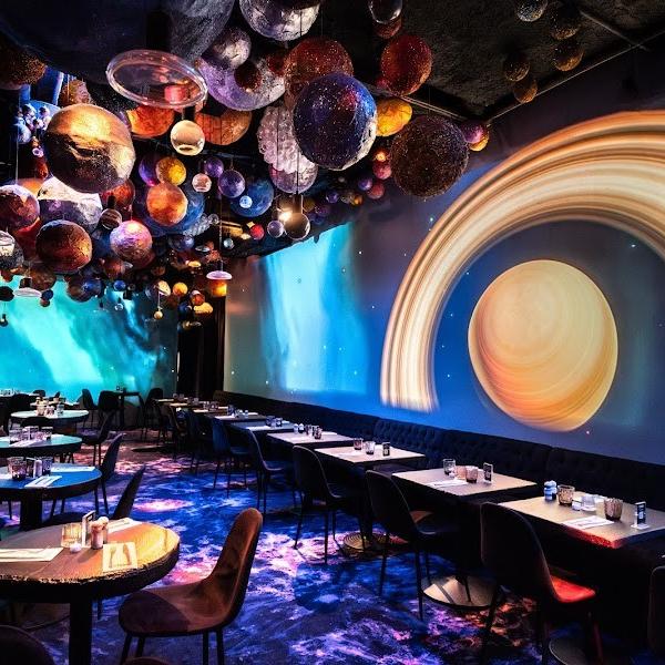 Restaurant immersif, insolite La Galaxie : Stellar Restaurant. Entre HPI.