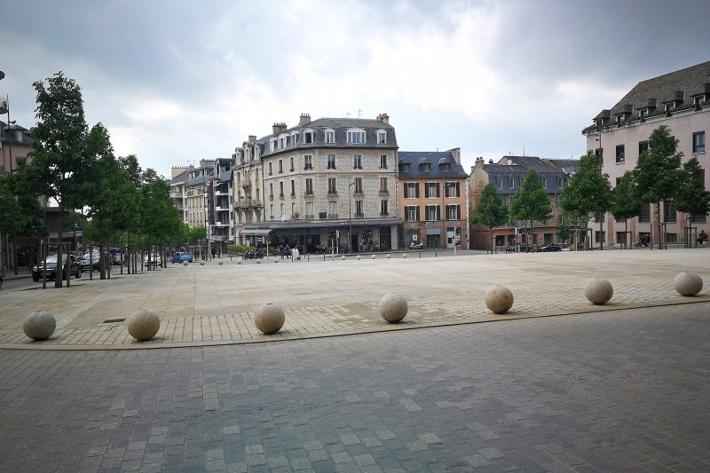 Spacious café-lined square in Rodez